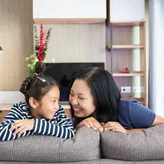 Rasa lelah terus-menerus, kulit pucat, hingga sesak napas bisa jadi bukan hal sepele, lho. Yuk, kenali 6 gejala kekurangan zat besi yang sering dialami ibu rumah tangga agar bisa segera ditangani sebelum berdampak lebih serius! (Foto dok: Freepik/Danai76).