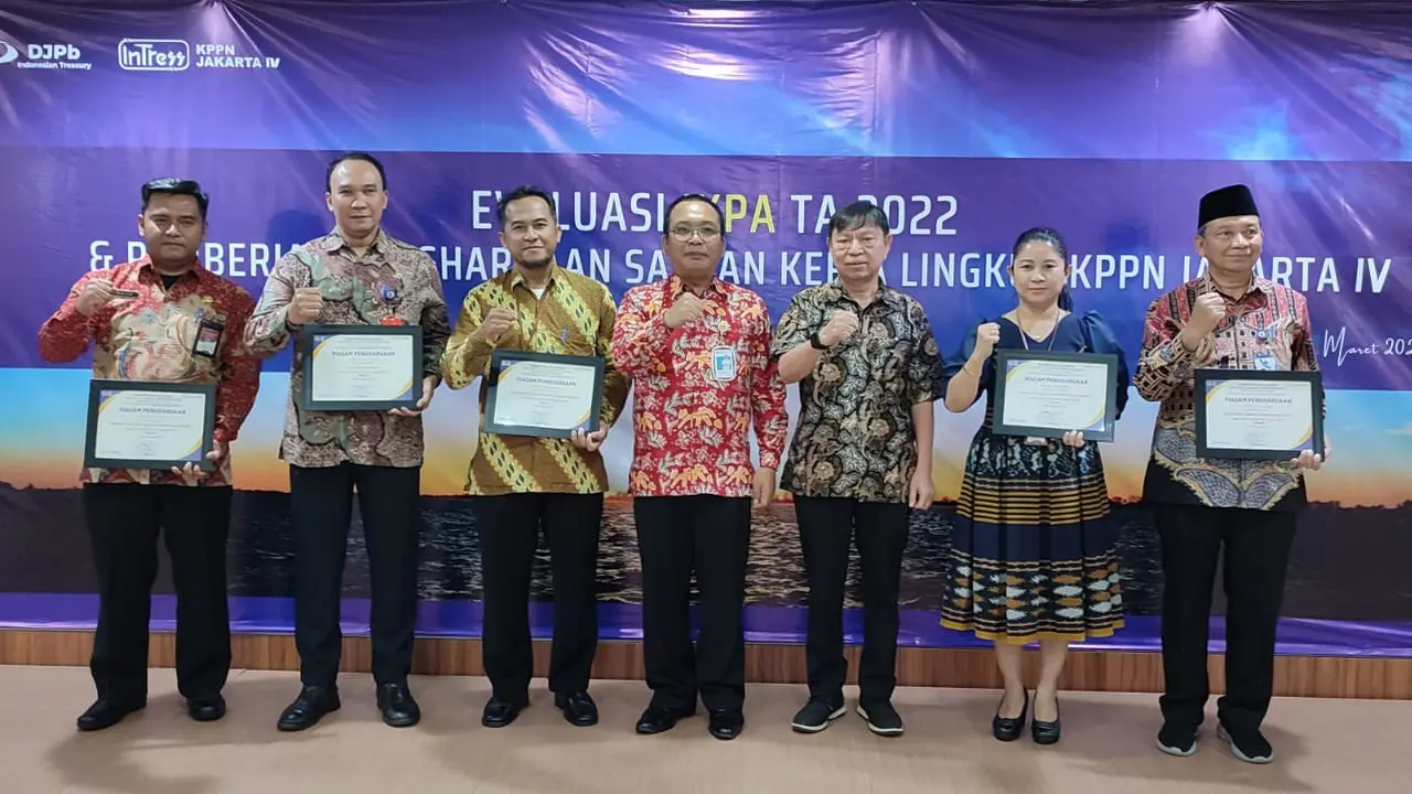 Kemendagri Berhasil Meraih Penghargaan Penilaian Indikator Kinerja Pelaksana Anggaran Terbaik 2022