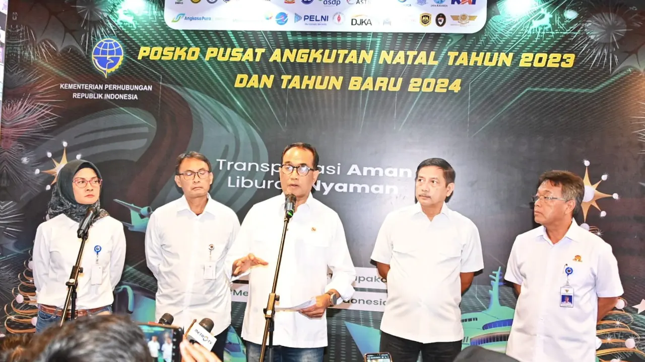 Kementerian Perhubungan mencatat hampir 2 juta orang bergerak selama puncak arus mudik Natal 2023 pada 22-23 Desember 2023 lalu.