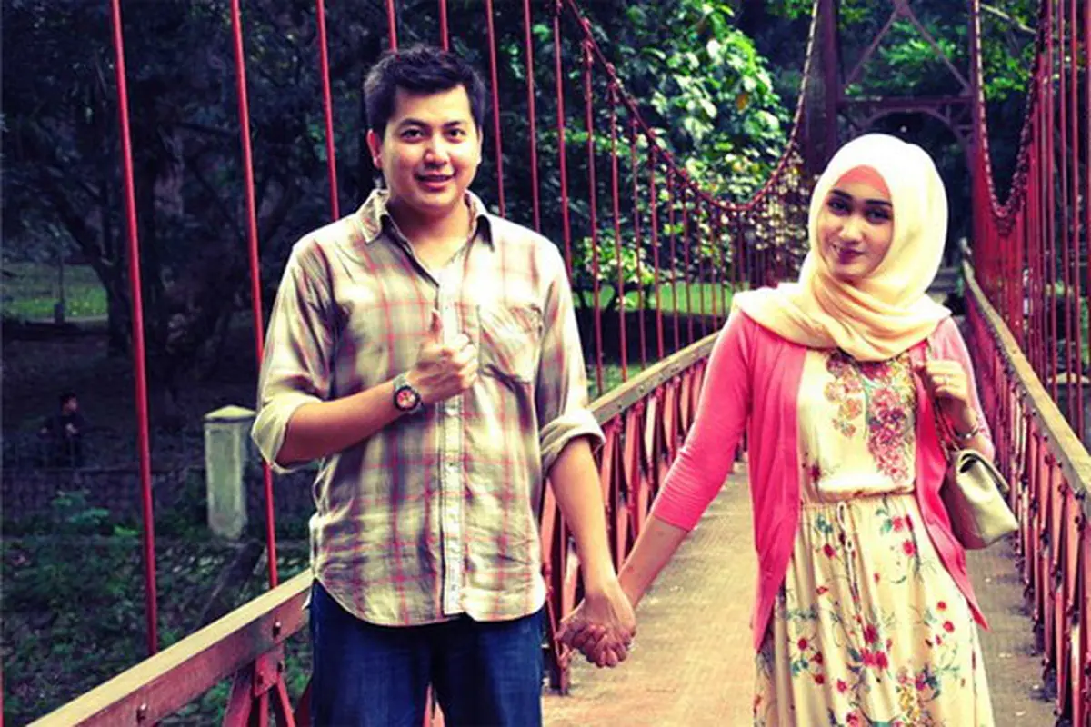 [Bintang] Dian Pelangi dan Tito Haris Prasetyo