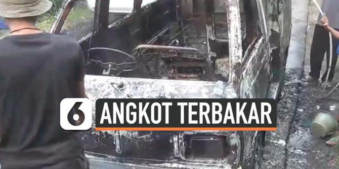 VIDEO: Detik-Detik Angkot di Bogor Ludes Terbakar Api