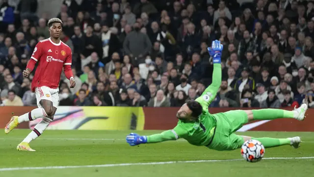 FOTO: MU Bantai Tottenham, Cristiano Ronaldo Sumbang Gol