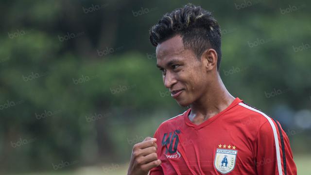 Bola.com, Persipura Jayapura, Osvaldo Haay