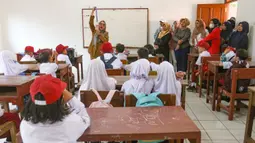 MPLS bertujuan memperkenalkan siswa baru dengan lingkungan sekolah. (merdeka.com/Arie Basuki)