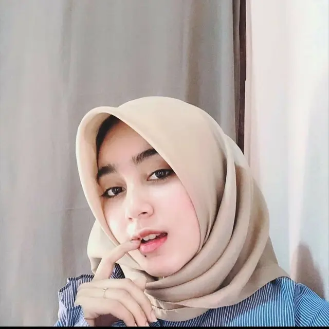 Menikah Sore Nanti, Ini 6 Potret Serell Thalib Calon Istri Taqy Malik