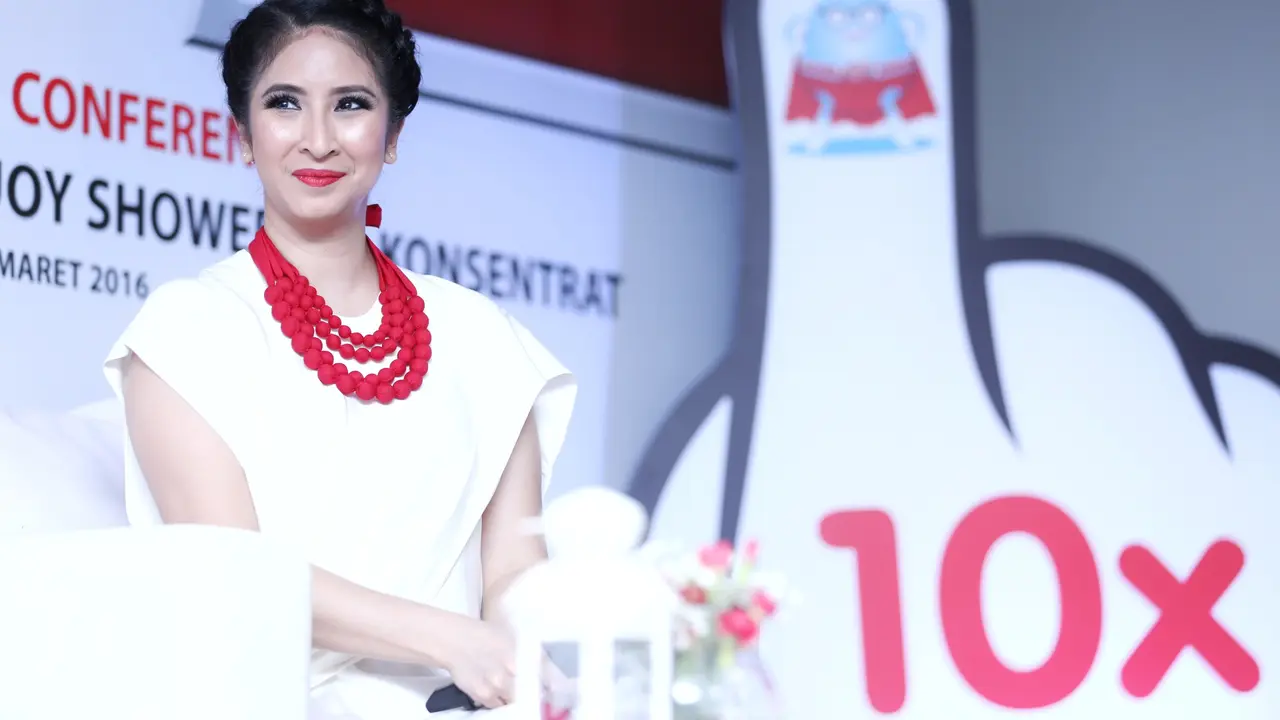 [Bintang] Novita Angie