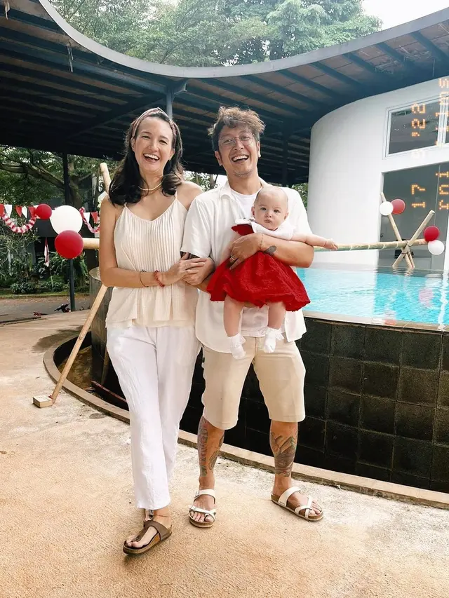 10 Gaya Kompak Keluarga Artis Rayakan HUT ke-77 RI, Nathalie Holscher hingga Aurel Hermansyah