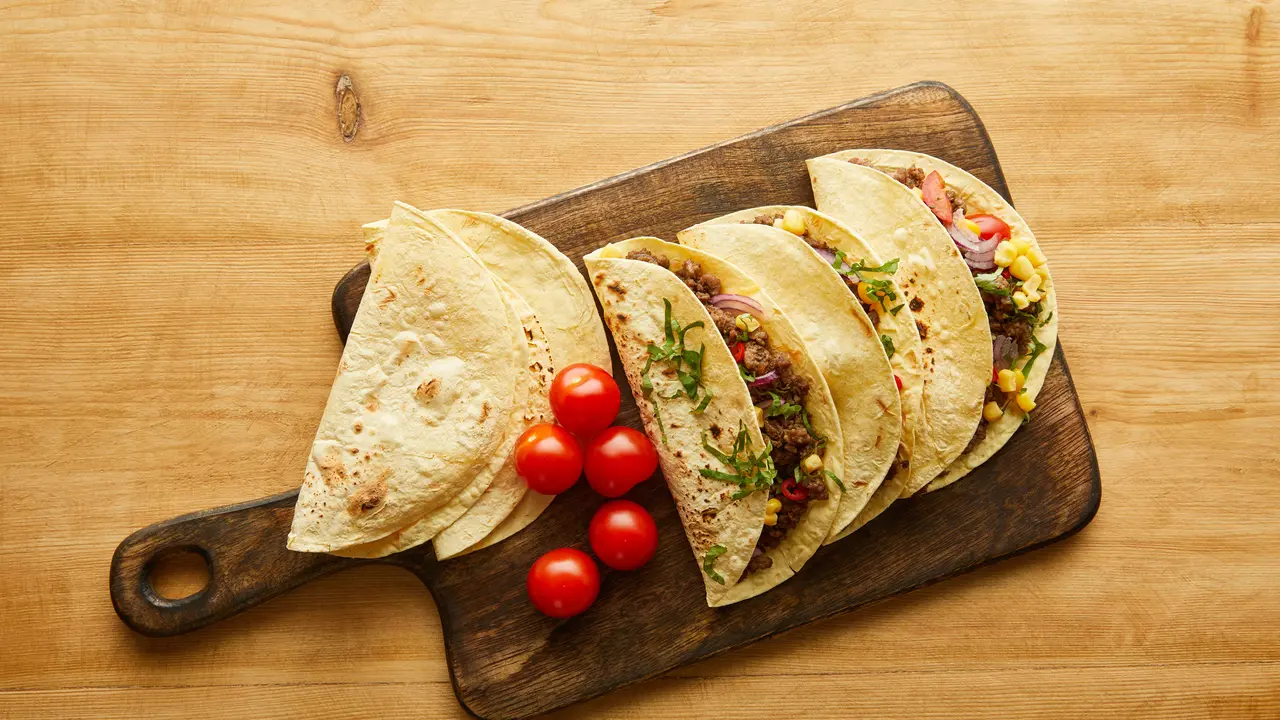Makan taco di Tempat atau Pesan Antar: Mana yang Lebih Hemat