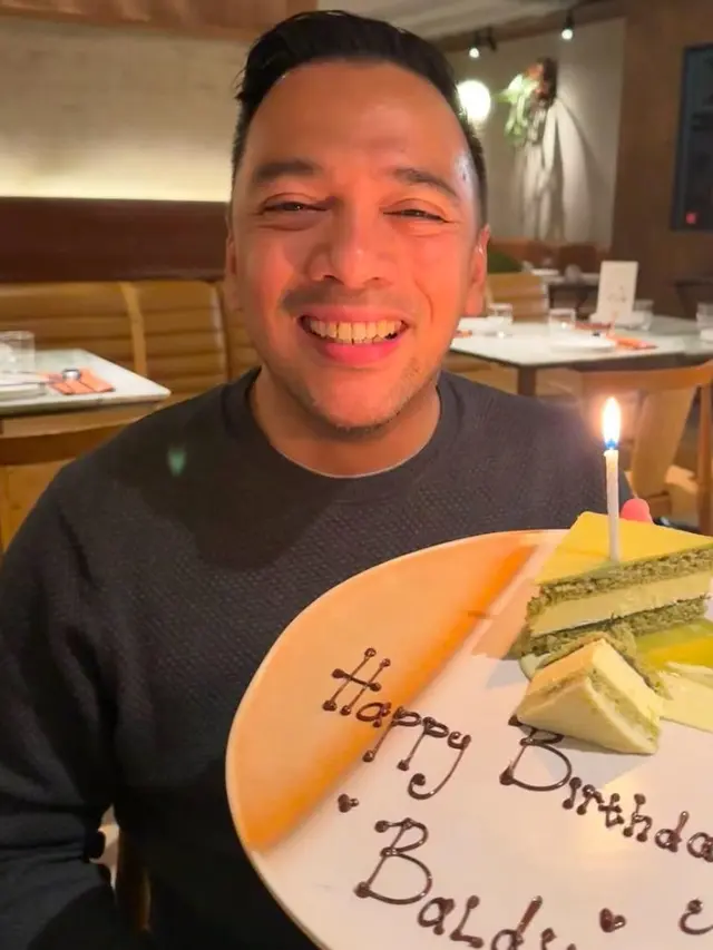 The Baldys adakan Dinner untuk Ulang Tahun Baldy Mulya (Instagram/@riafinola)