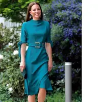 Melihat penampilan Kate Middleton saat gantikan Ratu Elizabeth II dengan gaun Rp40an juta (instagram/katemiddletonekspertizi)