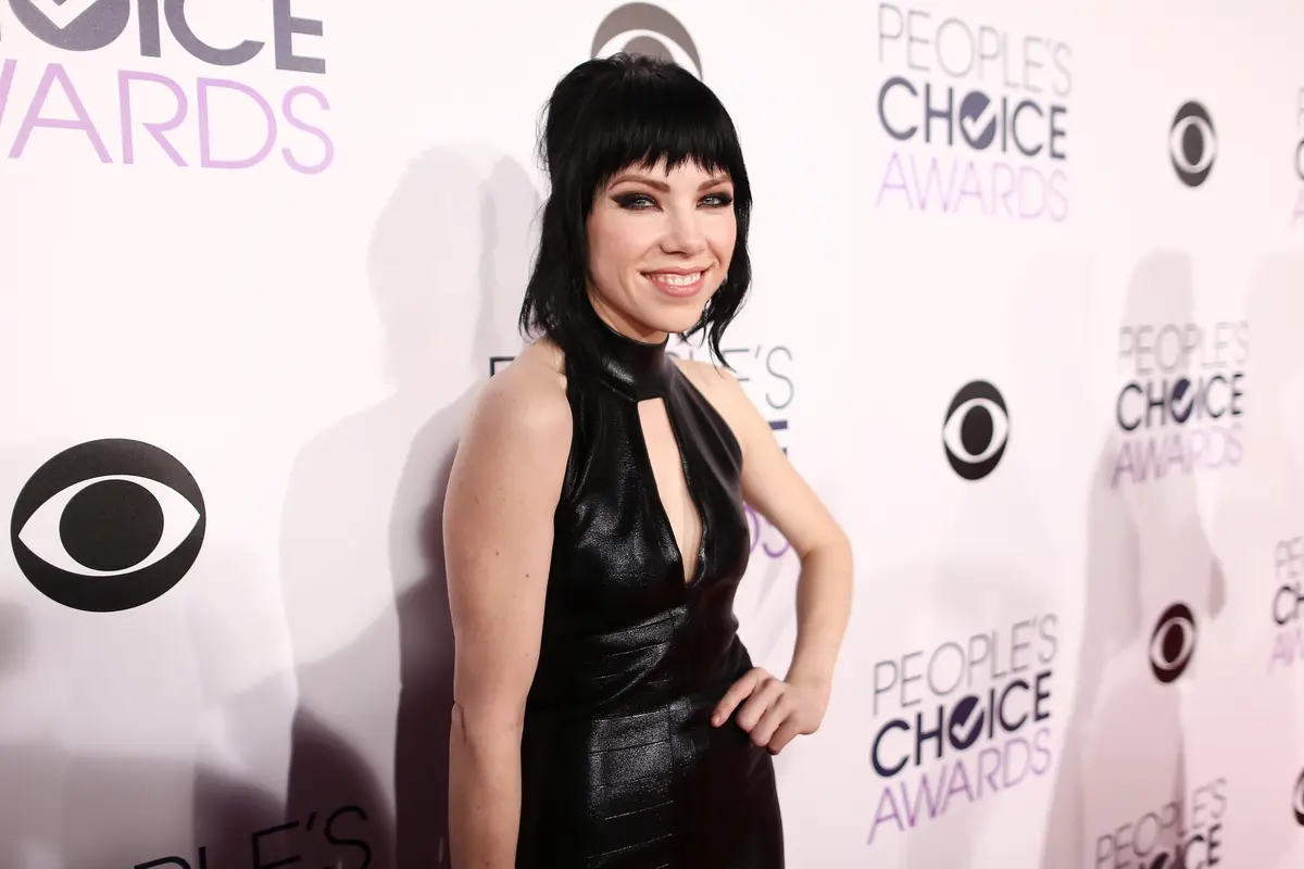 [Bintang] Carly Rae Jepsen