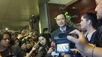 Ketua Umum (Ketum) Partai Demokrat Agus Harimurti Yudhoyono (AHY) menanggapi soal pernyataan  Yenny Wahid yang menyebut dirinya cocok mendampingi Anies Baswedan. (Winda Nelfira)