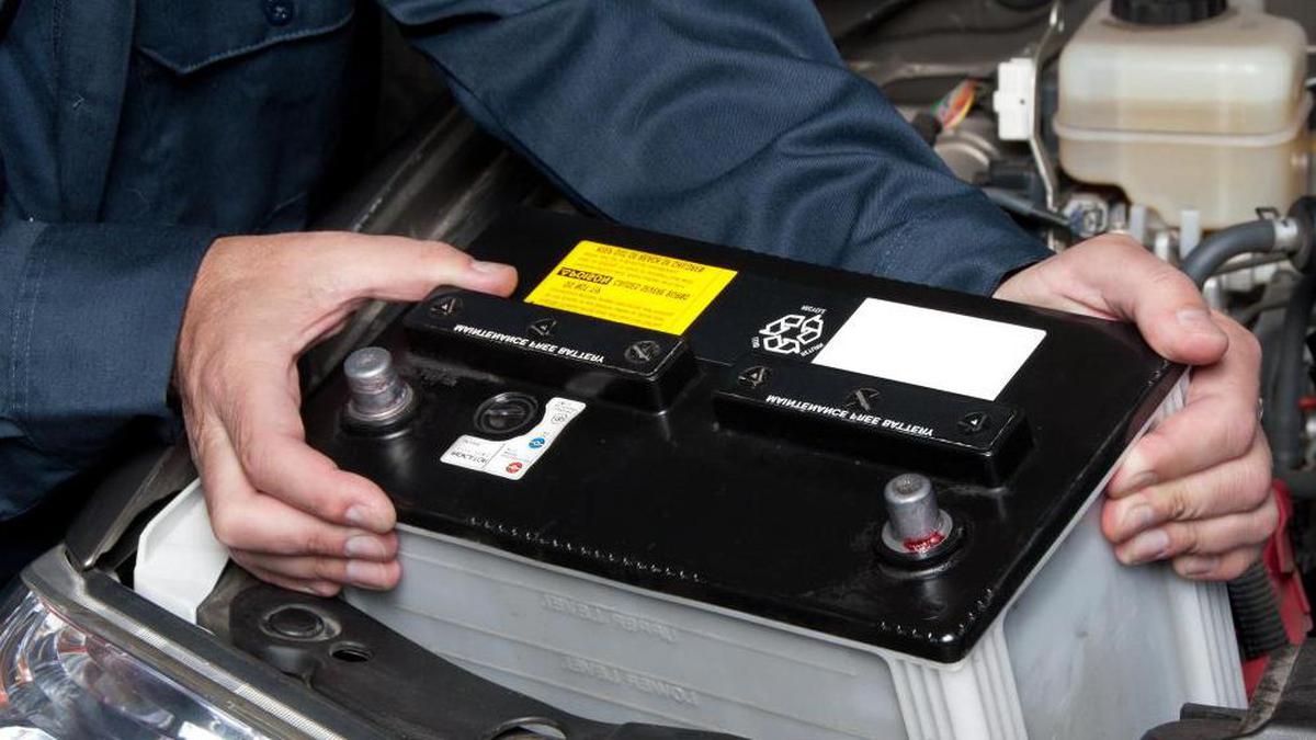 Aki Basah Bisa Awet dengan Melakukan Perawatan yang Tepat