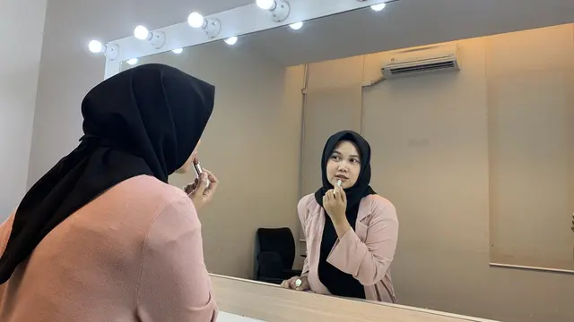 Fimela Mencoba Nameera, Skincare Untuk Sempurnakan Tampilan No Makeup Makeup Look