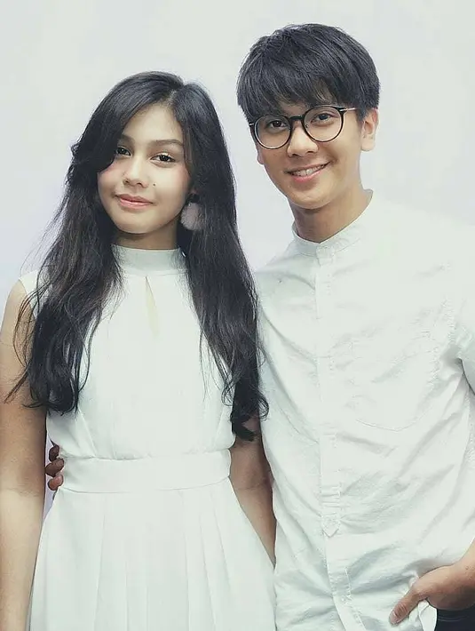 Film ini dibintangi oleh Iqbal Ramadhan dan Vanesha Prescilla. Kedua artis muda ini tampaknya siap membuat para penonton jadi baper. (Foto: instagram.com/dilanku)