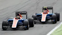 Manor Racing masih menginginkan duet Pascal Wehrlein (94) dan Esteban Ocon untuk mengarungi F1 2017. (Autosport)