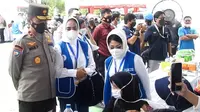 Vaksin Covid-19 IWAPI Dan Polri Di Kota Cilegon, Banten. (Sabtu, 13/11/2021).
