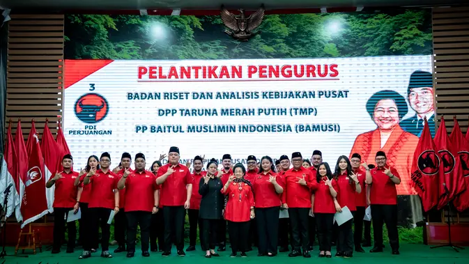 Fokus Rangkul Generasi Muda, PDIP Lantik Taruna Merah Putih