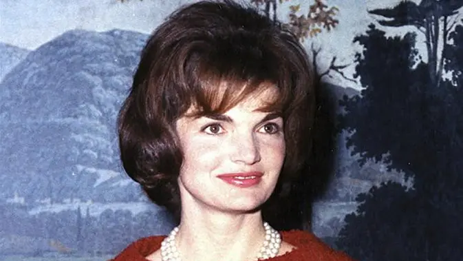 <p>Jackie Kennedy pada tahun 1961. (Wikimedia Commons)</p>