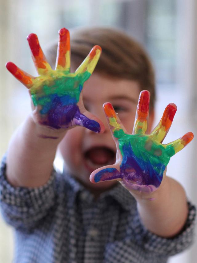 Potret Lucu Pangeran Louis saat Rayakan Ulang Tahunnya