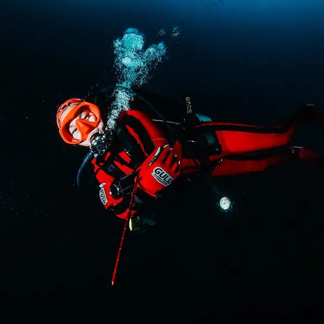 Momen Kirana Larasati Saat Diving. (Sumber: Instagram/kiranalarasti)