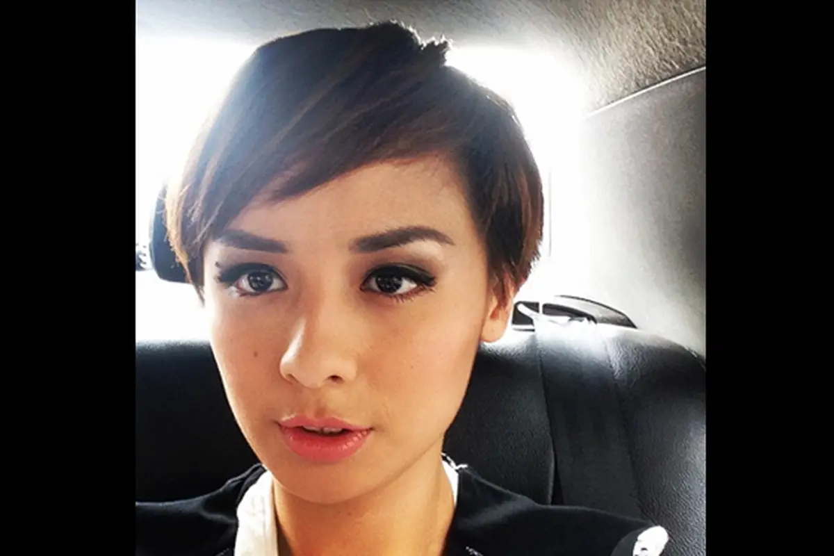 Model Rambut Pendek Jadi Pilihan Joanna Alexandra di Tahun 2014