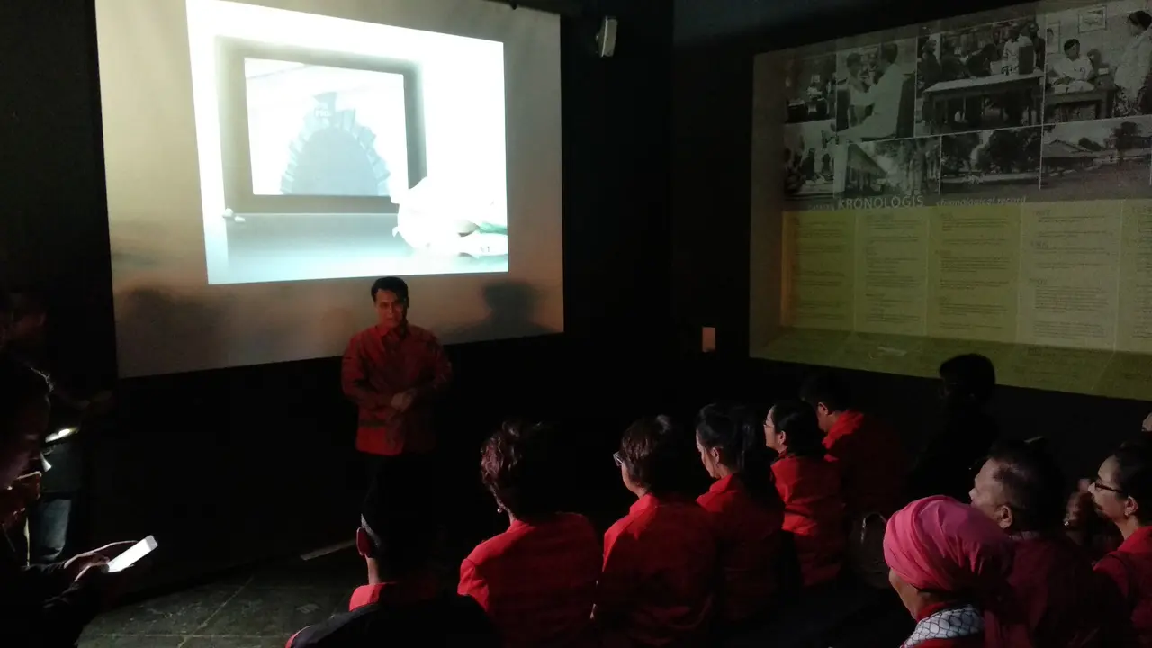 PDIP Ajak Caleg Artis Keliling Museum