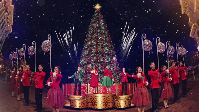 Perayaan liburan Natal di HKDL