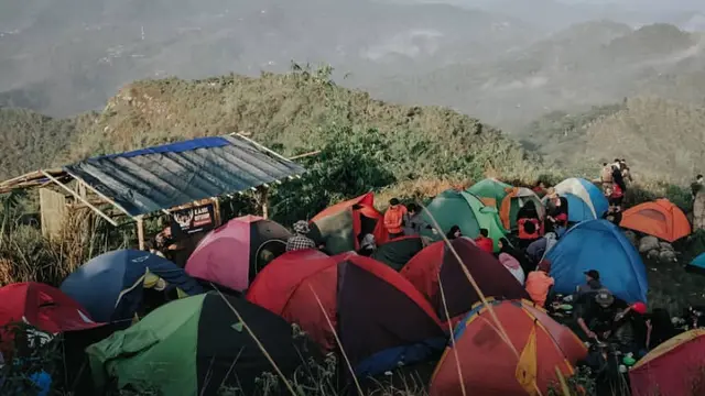 Fakta menarik Gunung Singa Soreang. (Dok: IG @dedi_kobo https://www.instagram.com/p/CD-cyNmhT_J/?igsh=MW9nc2FsZDF1ODBvYQ%3D%3D)