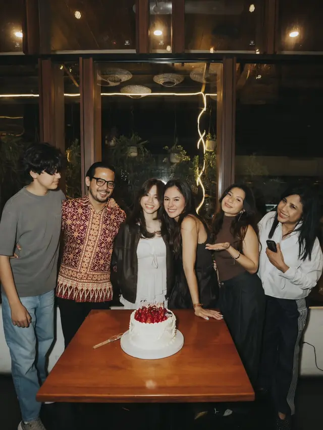 Potret Cantik Natural London Abigail, Putri Bungsu Wulan Guritno yang Baru Ulang Tahun ke-15