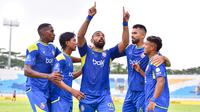 Arema FC Vs PSM Makassar. (Bola.com/Iwan Setiawan).