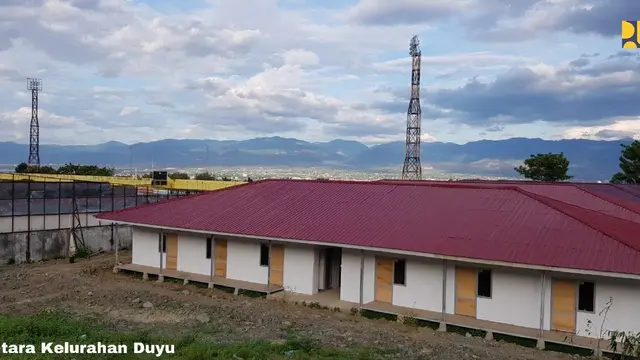 Kementerian PUPR terus menyelesaikan pembangunan hunian sementara (huntara) bagi korban bencana gempa bumi di Kota Palu, Kabupaten Sigi dan Donggala, Sulawesi Tengah. (Foto: Humas Kementerian PUPR)