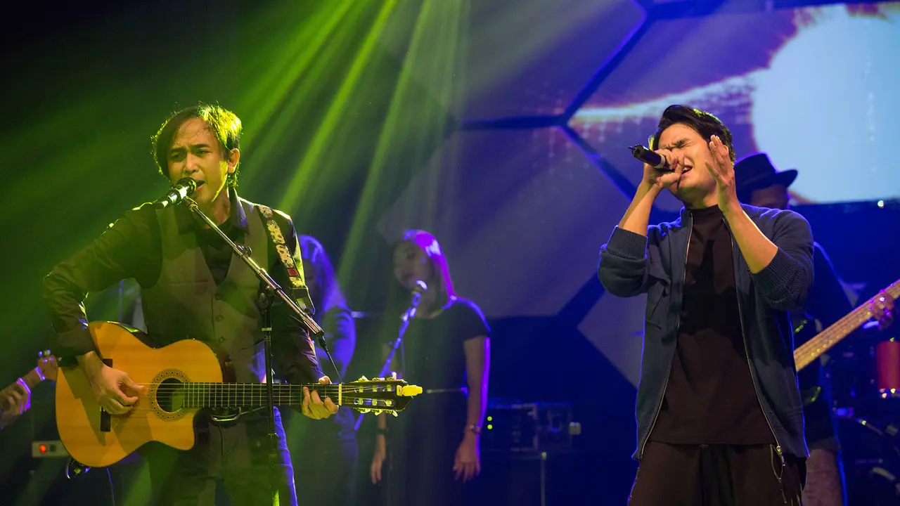 [Bintang] Konser The Best Cuts of Piyu
