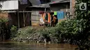 Untuk diketahui, dari rencana normalisasi Sungai Ciliwung sepanjang 33,69 kilometer, baru sekitar 17,17 kilometer yang telah diselesaikan. (Liputan6.com/Angga Yuniar)