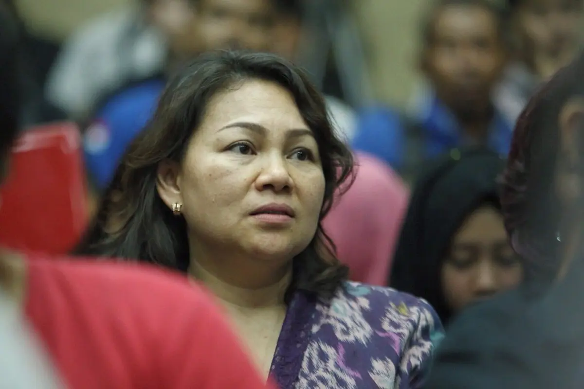 [Bintang] Ibunda Mirna.