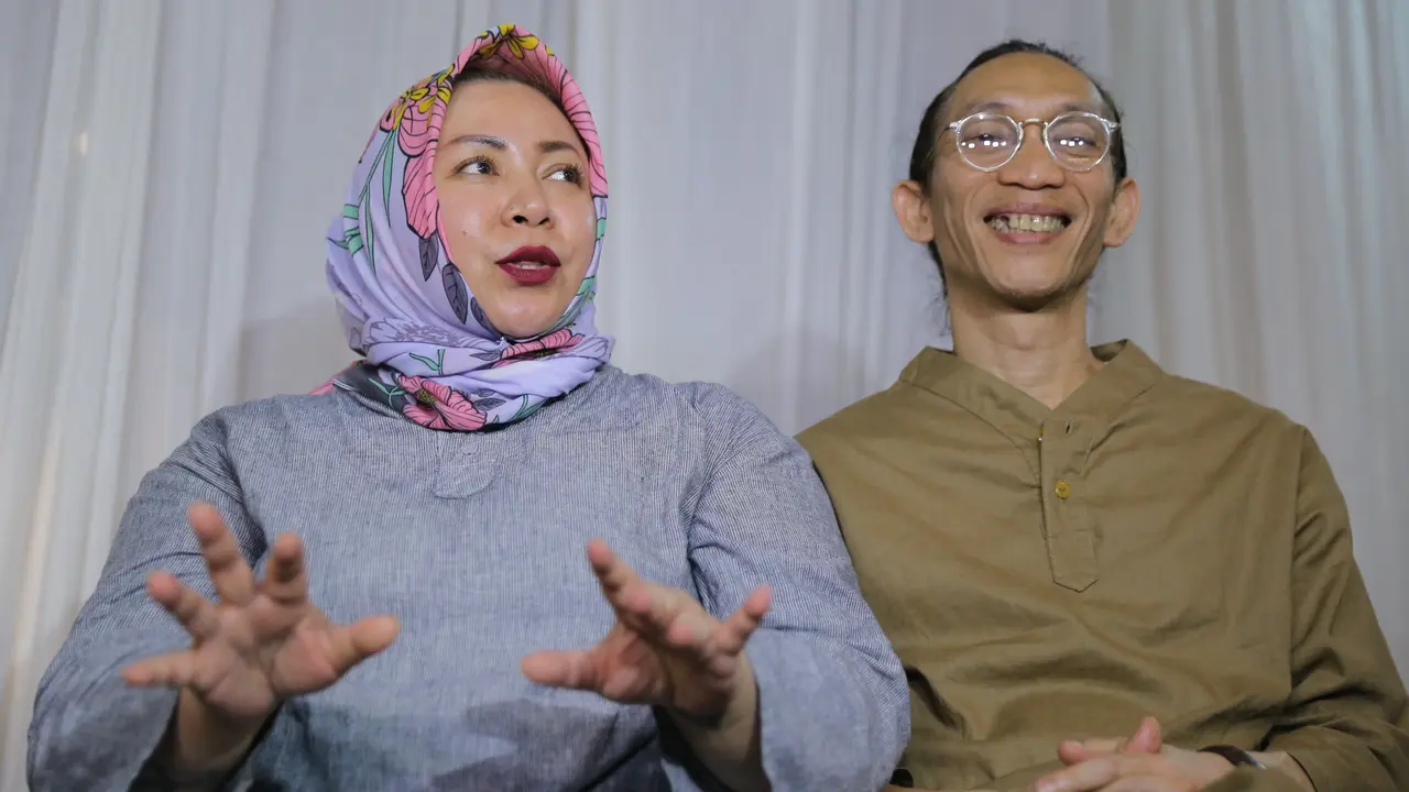 [Bintang] Melly Goeslaw dan Anto Hoed
