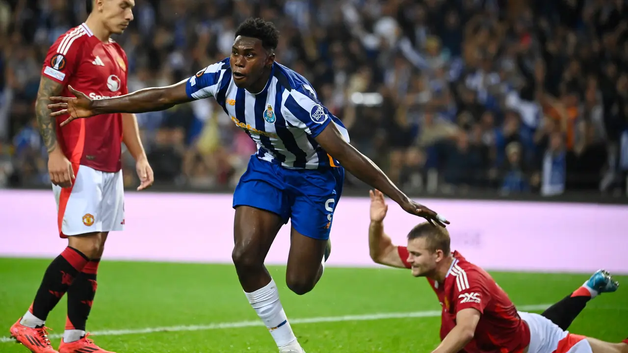 Drama Enam Gol di Markas FC Porto, Manchester United Selamat dari Kekalahan