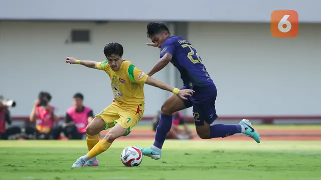 Francisco Riverea dan Ahmad Fahd - Persita Vs Persebaya di BRI Super League 2025/2026