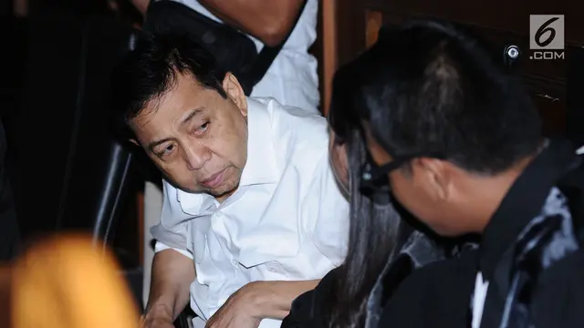 Tampak Lesu, Setya Novanto Jalani Sidang Perdana Kasus Korupsi e-KTP
