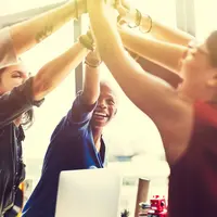 Ini bukan soal ikhlas atau nggak, karena sesungguhnya pernikahanmu tidak berpengaruh apa-apa dalam kehidupanku. (Ilustrasi: theleaderscolab.ticketleap.com)