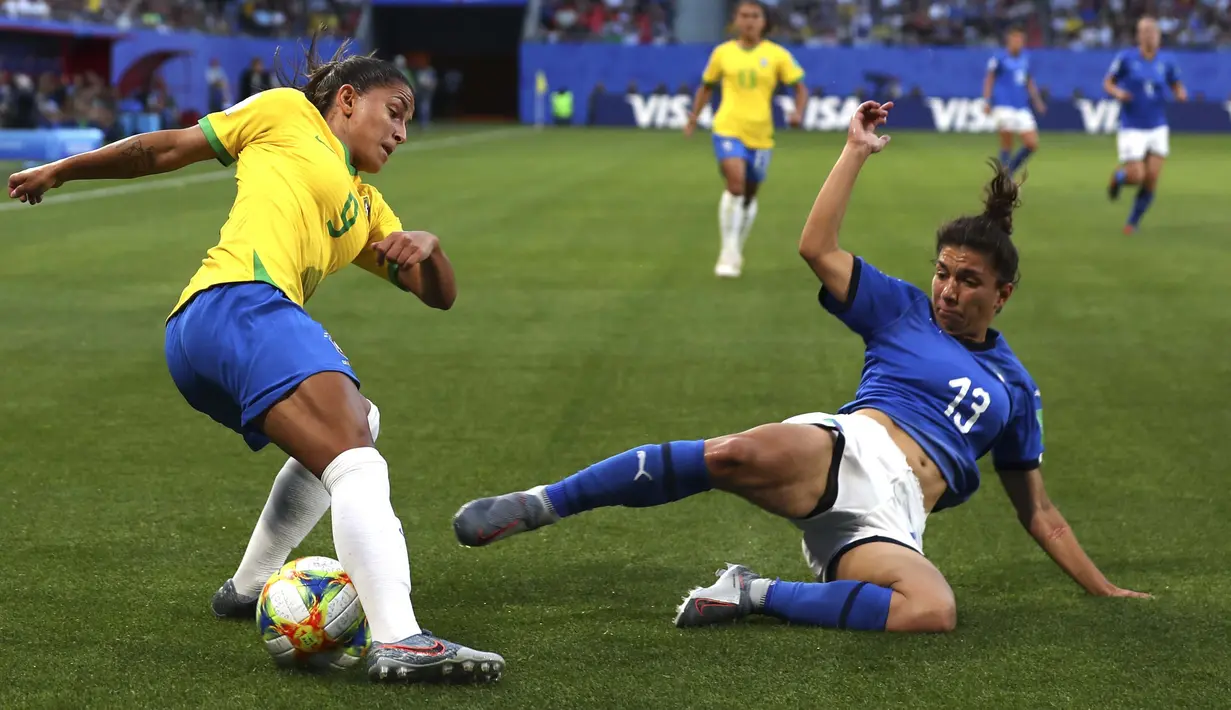 Peringkat dua adalah prestasi terbaik yang pernah diraih Brasil selama keikutsertaannya di Piala Dunia Wanita.  ( AP/Francisco Seco )