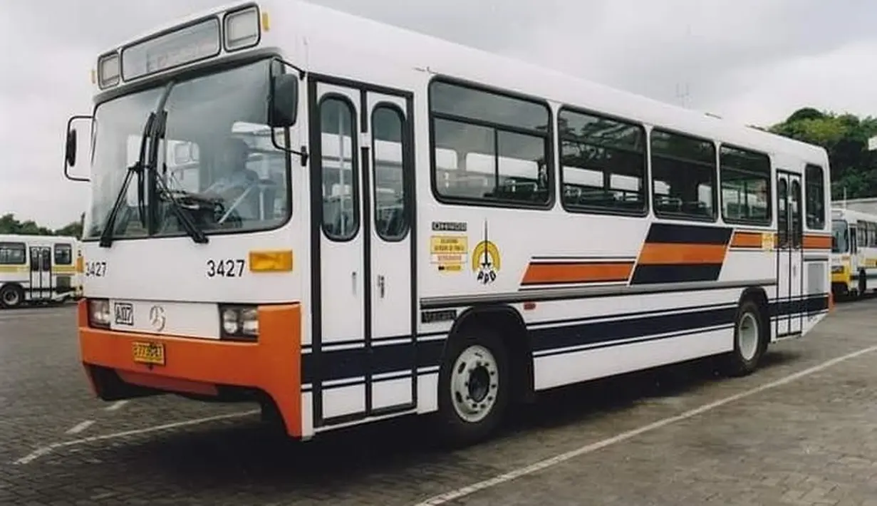 Baru-baru ini warna dan motif dari bus ini kembali diaplikasikan ke Transjakarta Vintage Series. (Source: Ist)