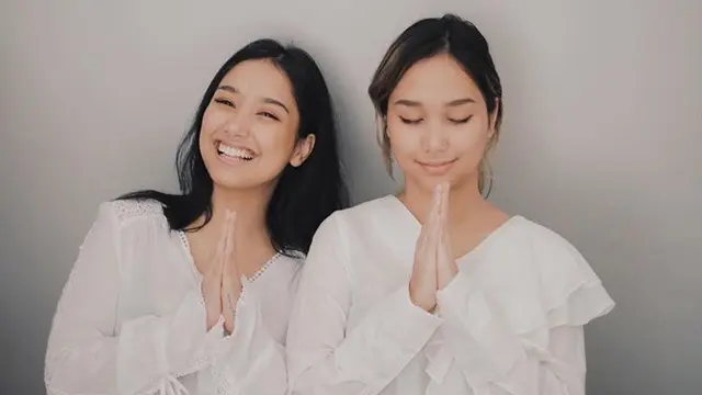 6 Pesona Salma dan Salwa Putri Kembar Titi DJ Kini Beranjak Dewasa