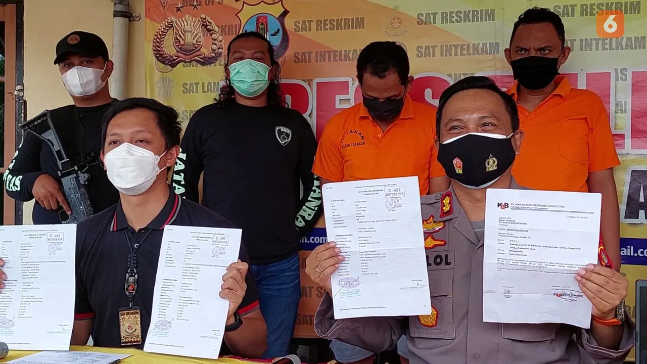 Surat perjalanan palsu