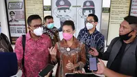 Sempat beberapa kali mendapat pecehan di media sosial akhirnya Rahayu Saraswati Djojohadikoesomo melaporkan akun tersebut ke Polres Tangerang Selatan (Tangsel), pada Selasa, 10 November 2020. (Liputan6/Pramita)