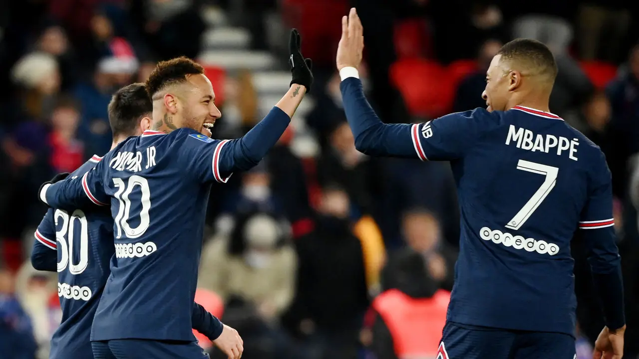 Foto: PSG Pesta Gol, Messi, Neymar dan Mbappe Kompak Cetak Gol