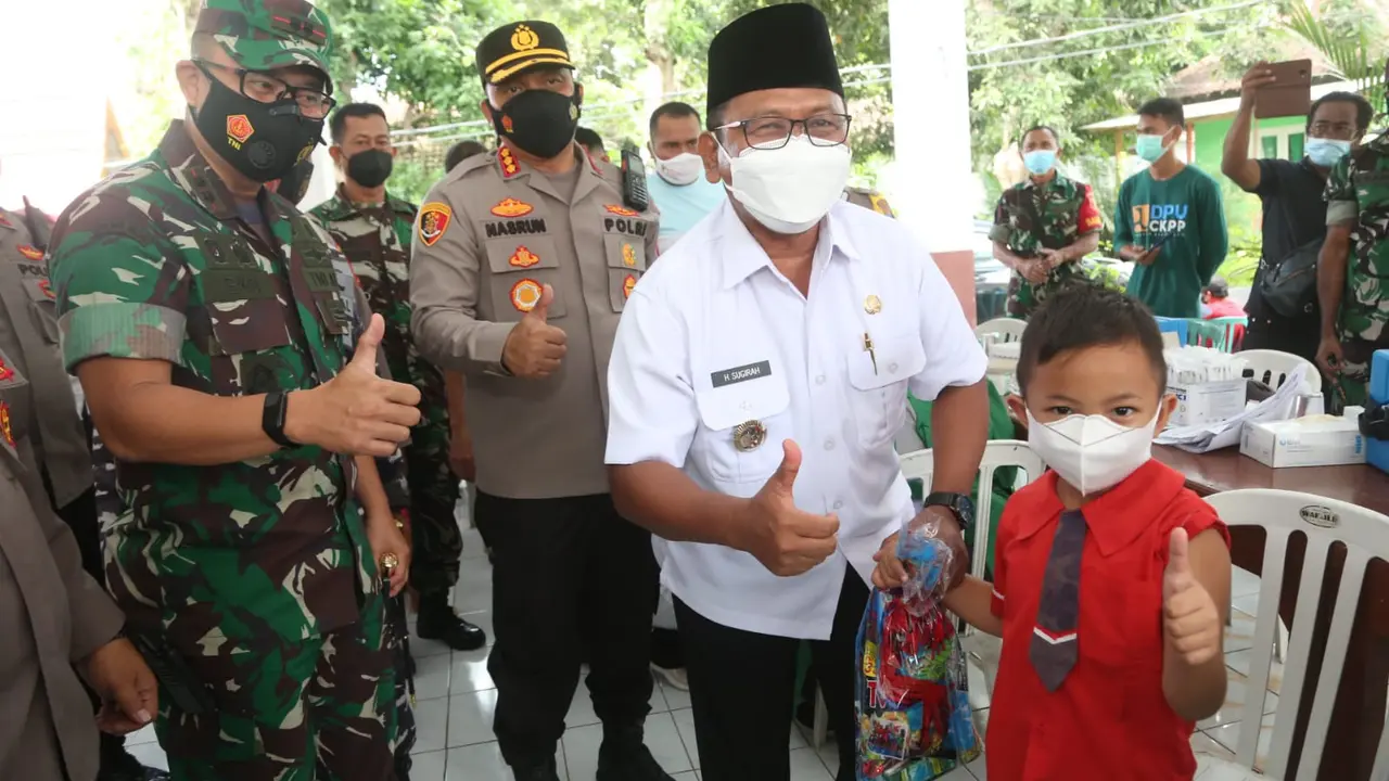 Vaksinasi anak di Banyuwangi ditargetkan tuntas akhir bulan ini. (Dian Kurniawan/Liputan6.com)