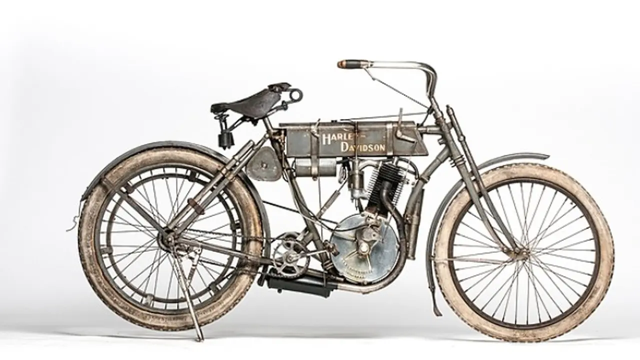 Harley-Davidson Strap Tank Single (c)