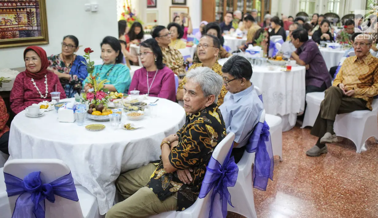 Suasana acara sepuluh tahun mengenang kepergian ekonom Indonesia, Dr. Sjahrir di kawasan Menteng, Jakarta, Sabtu (28/7). Acara ini untuk mengenang kepergian almarhum Dr. Sjahrir yang tutup usia pada 28 Juli 2008 lalu. (Liputan6.com/Faizal Fanani)