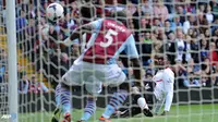 [Half Time] Villa Masih Tertinggal